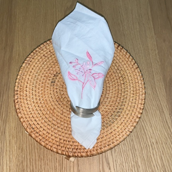 ☀️Weekend SALE☀️🪻🌸April Cornell-Embroidered Square Tablecloth - Picture 3 of 6